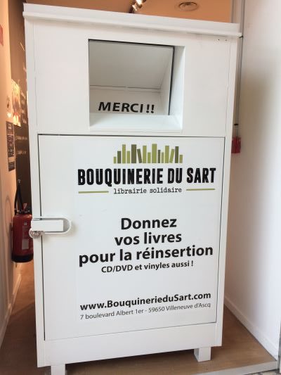 Une box pour déposer vos dons